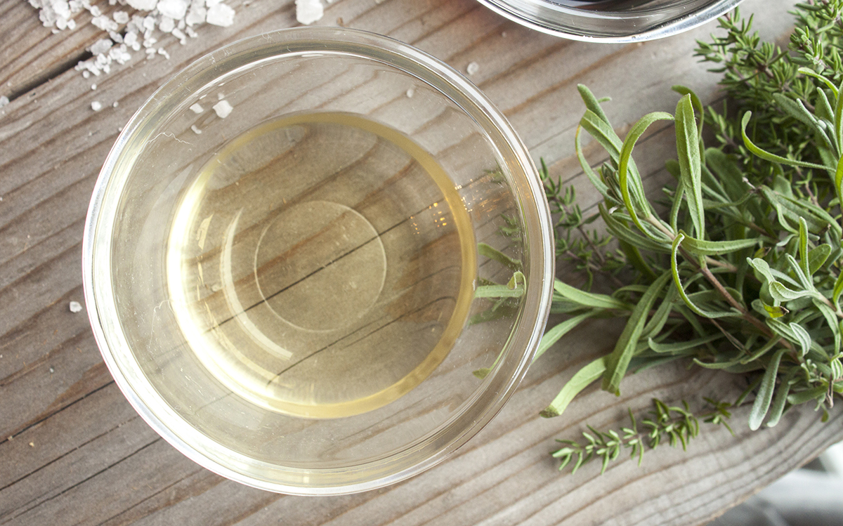 Remove Unpleasant Odors With Vinegar